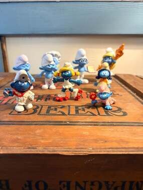 Vintage & Modern Smurfs Figurine Lot - 8 Piece Collection Peyo Schleich 1978-201